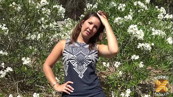 Lexie, gourmande, veut de l'anal pour son premier gangbang