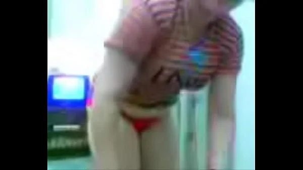 Indian Porn Videos - Curvy Babe Strips Off