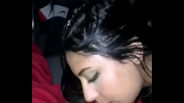 Llame Ami Amigo para fumar y follar