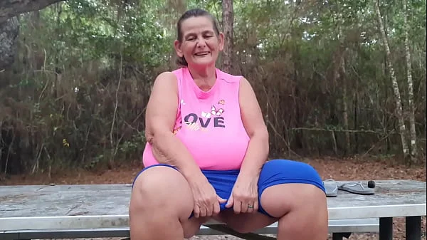 Striptease Pee